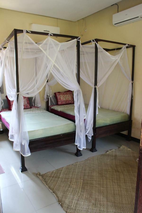 Appartement Harrys Oceanhouse 2 Pacitan Extérieur photo