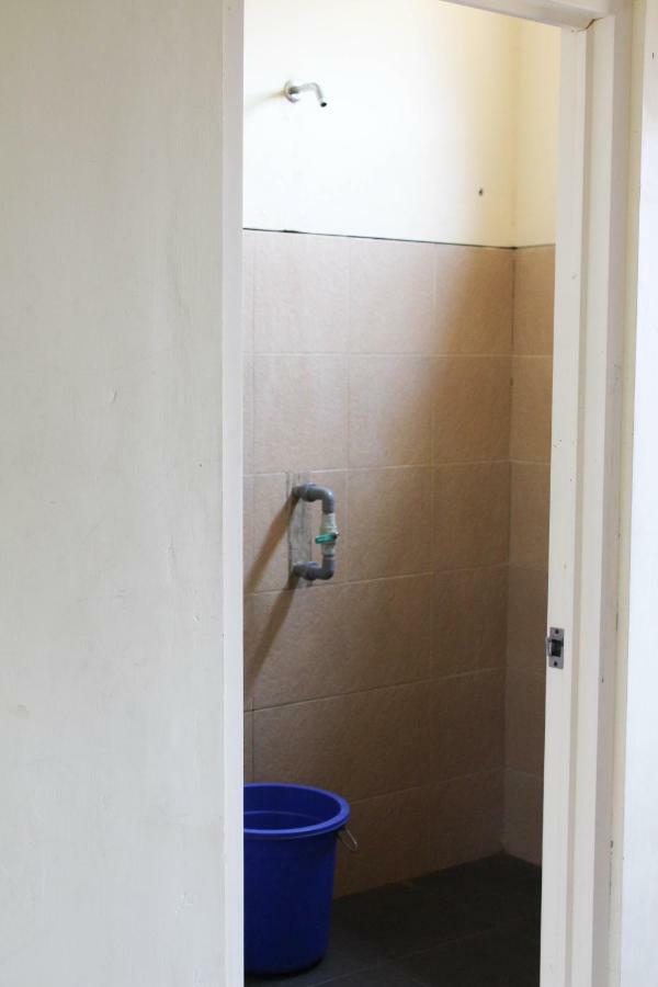Appartement Harrys Oceanhouse 2 Pacitan Extérieur photo