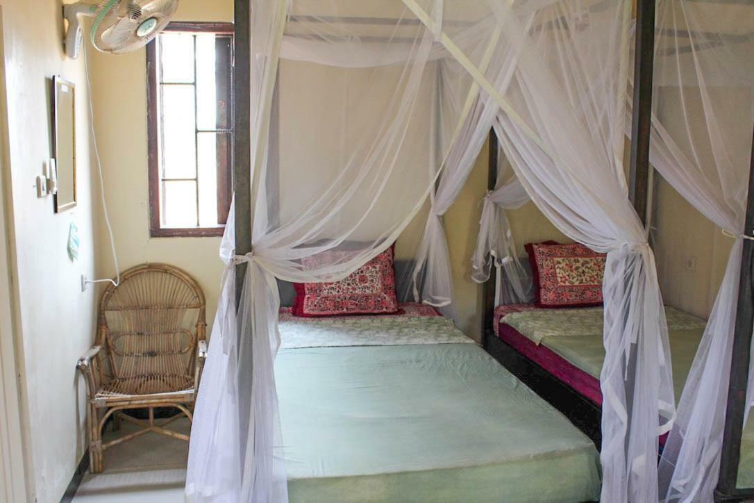 Appartement Harrys Oceanhouse 2 Pacitan Extérieur photo
