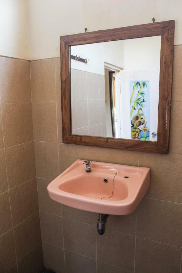 Appartement Harrys Oceanhouse 2 Pacitan Extérieur photo