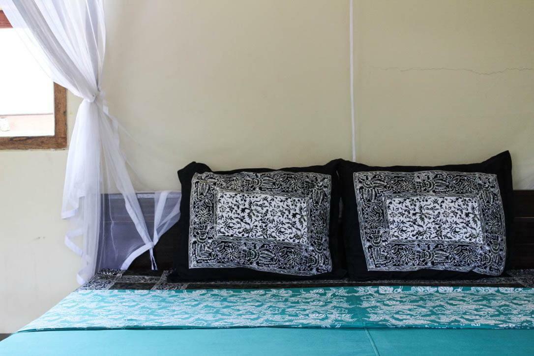 Appartement Harrys Oceanhouse 2 Pacitan Extérieur photo